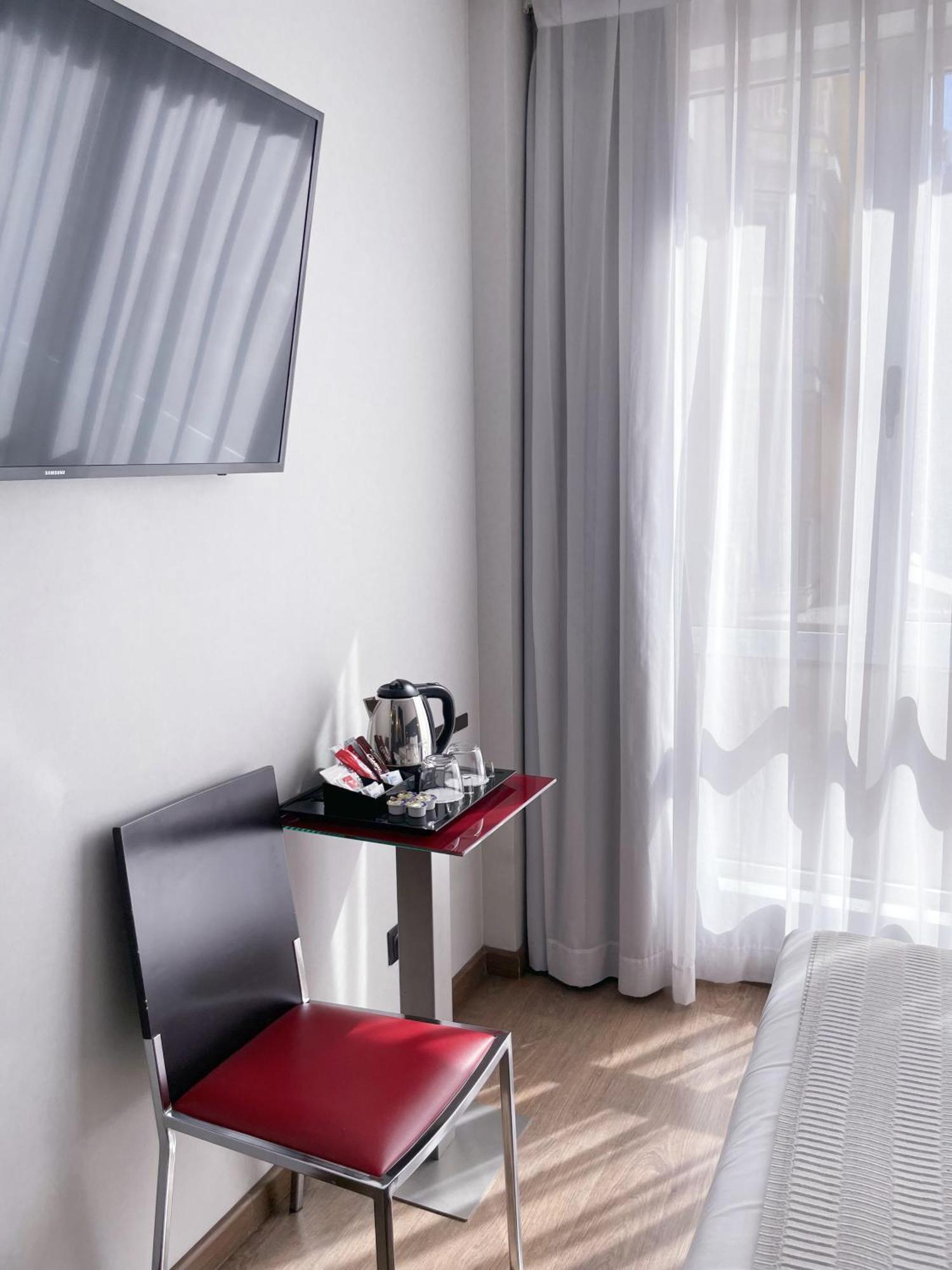 Triple Room,1566931682:JPEG